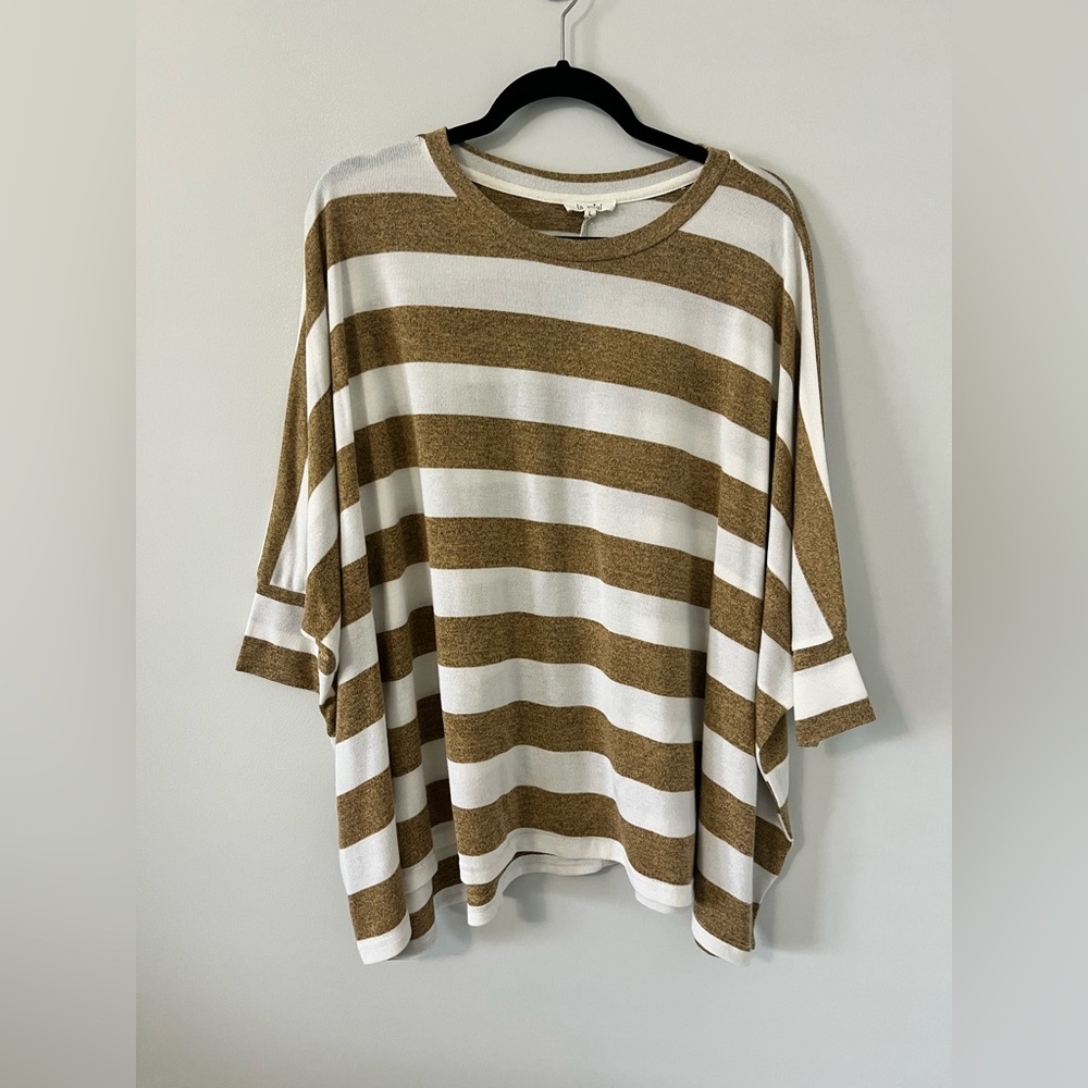 LA MIEL Wide Striped Relaxed Tunic in White and Brown